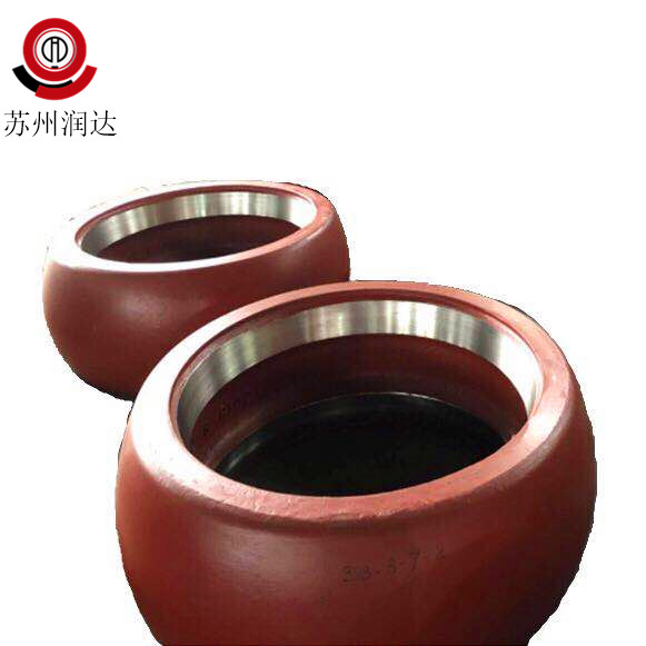 高鉻鑄鐵耐磨輥套生產(chǎn)的難點(diǎn)是什么？